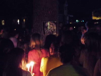http://archives.lincolndailynews.com/2018/Oct/02/images/100218pics/Candlelight%20Vigil%20in%20memory%20of%20Kennedy%20Freese%20009.jpg